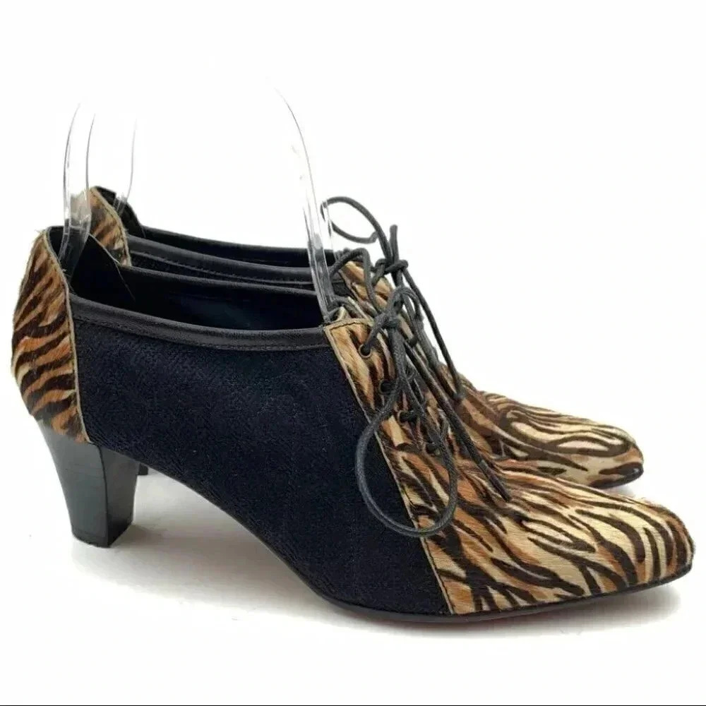 Vaneli Ankle Booties Size 5 Tiger Print Calf Hair